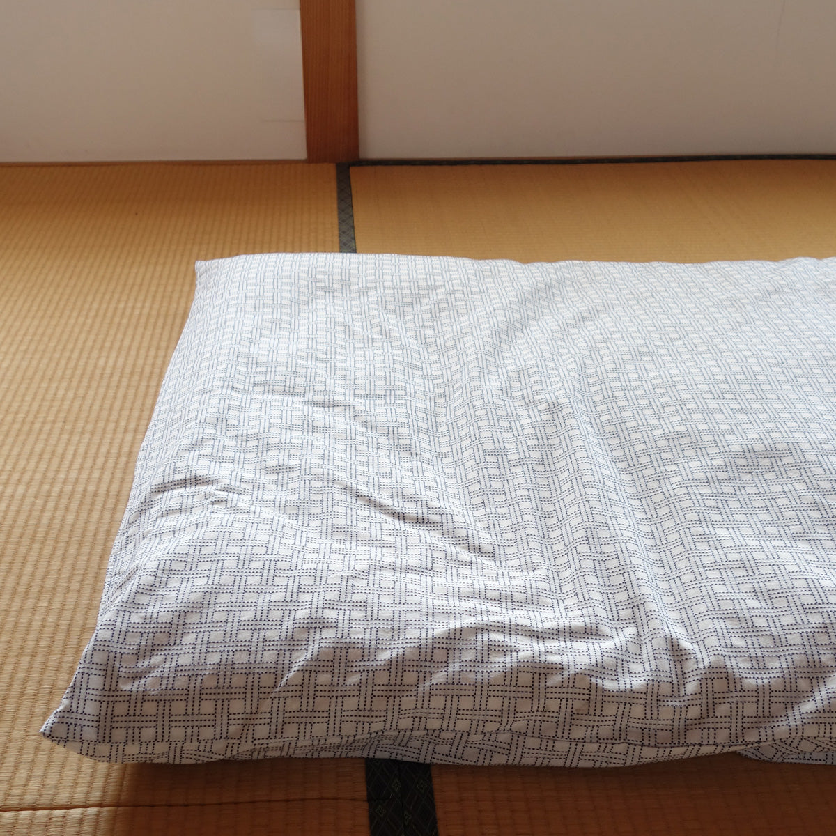 Capa para Futon Japonês Shiki (Colchão de Futon) - Trama Enshu KAGOME SASHIKO Branca