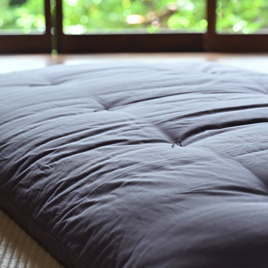 GOTS Certified Japanese Futon Mattress, Artisan Handmade (Fabric: Organic Cotton, Filling: Organic Cotton 100%) Amagumo Gray