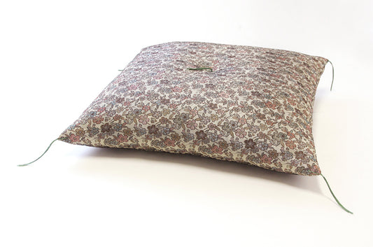 Almofada Japonesa (Zabuton) - Omeshi 24.8 x 23" 63 x 59cm