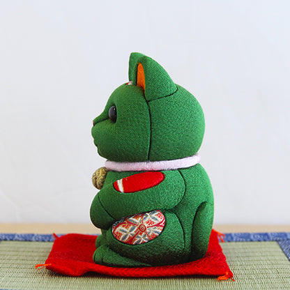 Green (G)