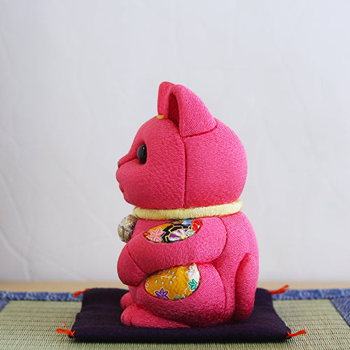 Pink (P)