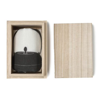 Kitchen Cloth and Tea Box Tetsubin Iron Pot Pattern