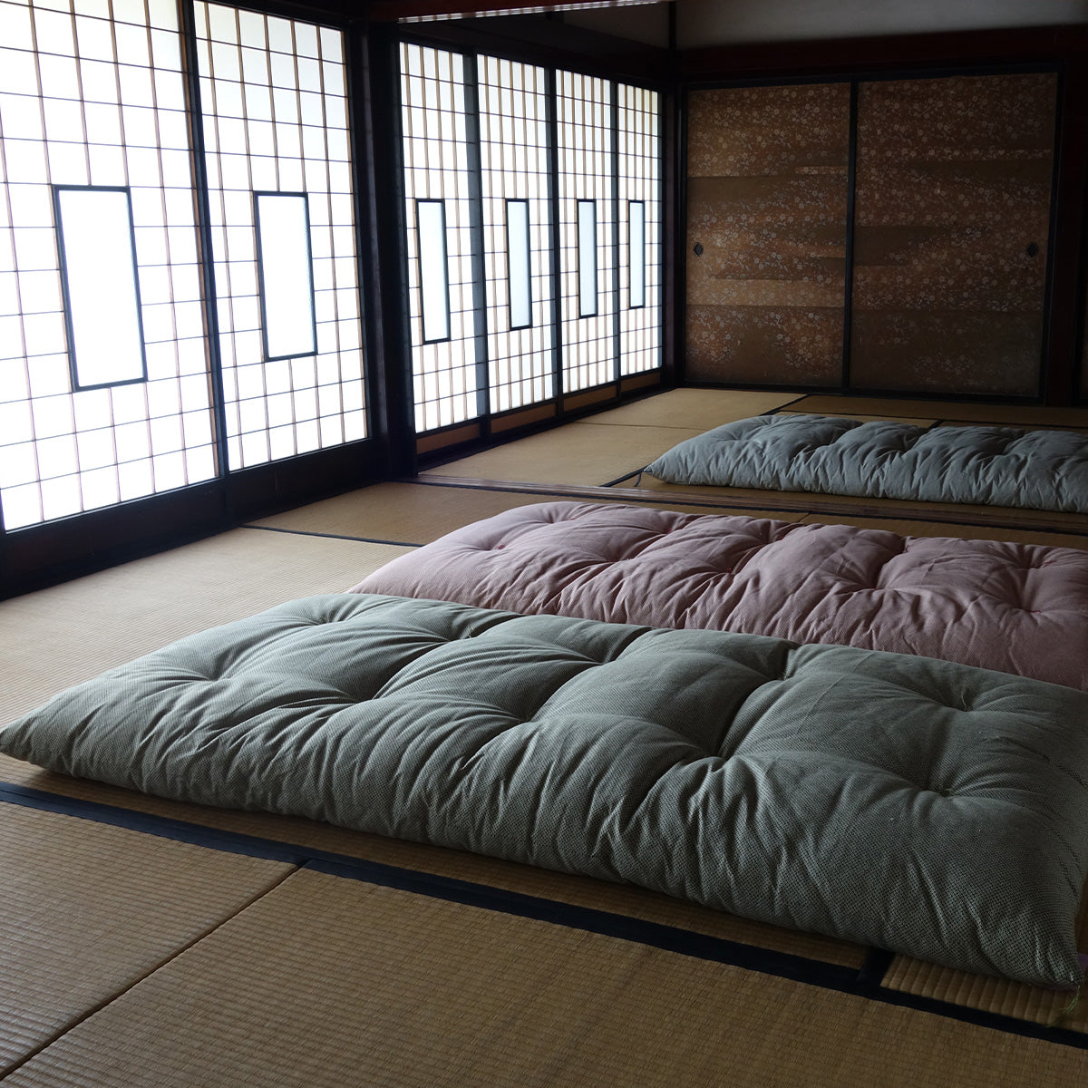Colchão de Futon Japonês, Artesanal (Tecido: Padrão Kanoko Azul, Preenchimento: Algodão Orgânico 100%)