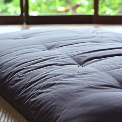 GOTS Certified Japanese Futon Mattress, Artisan Handmade (Fabric: Organic Cotton, Filling: Organic Cotton 100%) Amagumo Gray